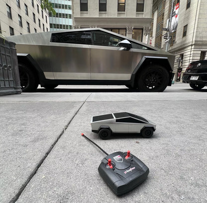 Mini Tesla Cybertruck